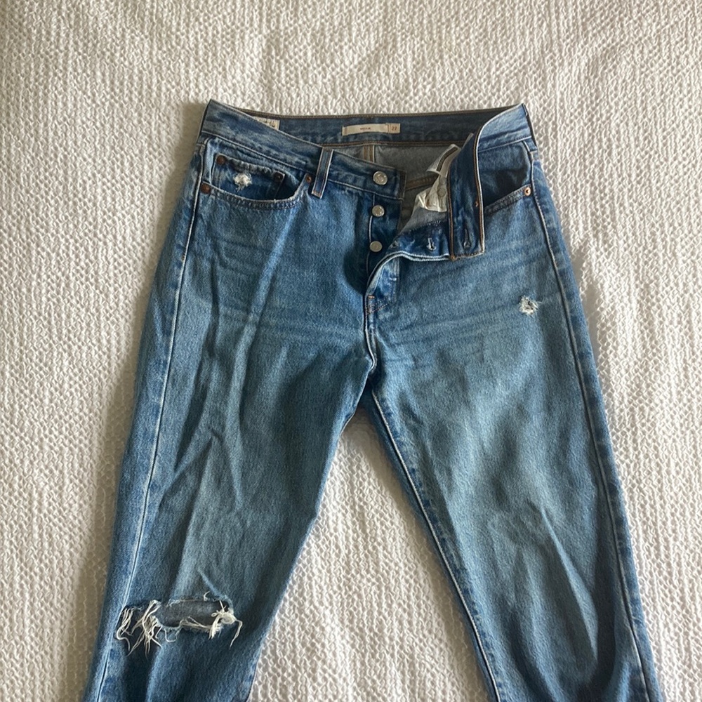 Levi's Blue Ankle & Cropped Jeans